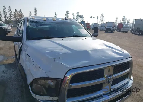 2018 Ram 2500 Tradesman 4X4 6'4 Box z USA, uszkodzony, nr VIN 3C6UR5CL7JG290008